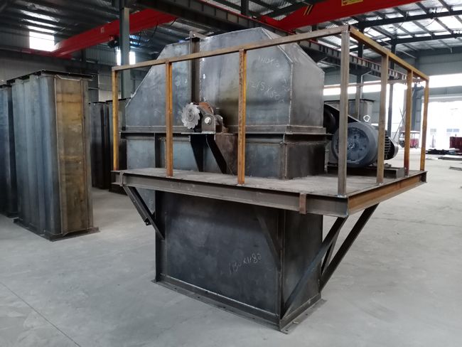 斗式提升機，型號齊全，大量現貨，發(fā)貨無(wú)憂(yōu)